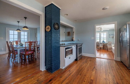 Powells Point House | K9999 Sawyers Lodge. Historic Home on the Sound, Pool, Boat Launch, Kayaks!