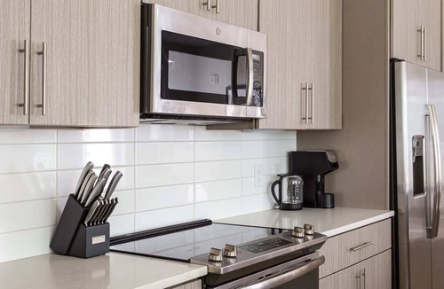 Charlotte Apartment | Kasa | Uptown Location with Upscale Gym + Pool Access | Charlotte