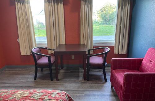 Wilson Hotel | Kenwood Court Motel