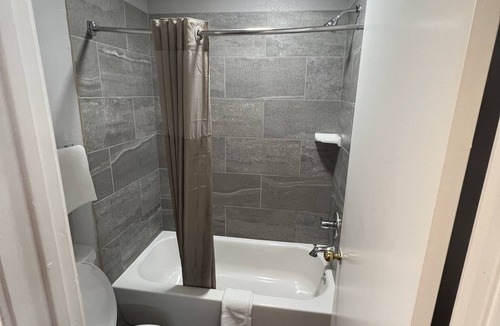 Florence Hotel | Keywest Inn - Tuscumbia/Muscle Shoals