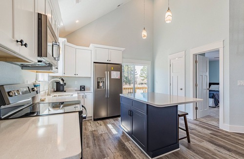 Harbinger House | KIL9102 Kilmarlic Caddy Shack Cottage. Golf/Community Pool /Fitness