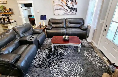 Valley Head House | king bed, pool table, jacuzzi tub, secluded home