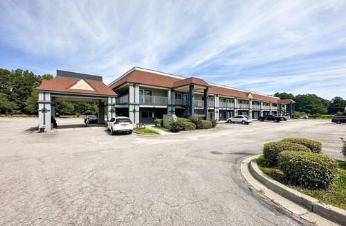 Ridgeway Apartment | King Bed|Smoking|Ridgeway