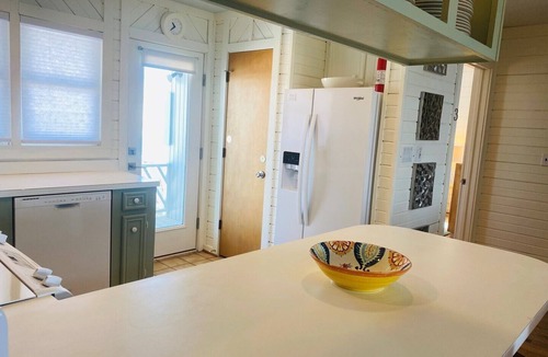 Holden Beach House | King of the Sea - Oceanfront with Covered Oceanside Porch!