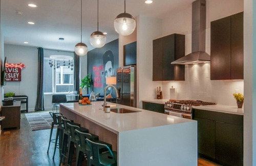Nashville House | King Queen 2 Homes - 24 Beds City Views