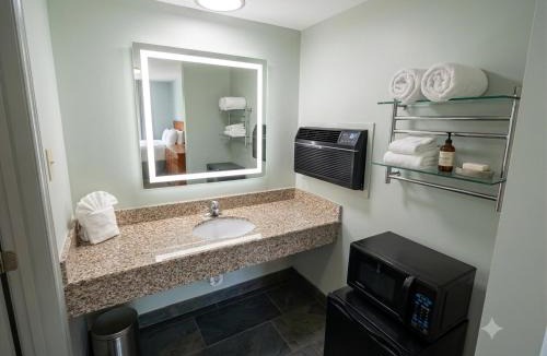 Oxford Hotel | King's Inn Motel