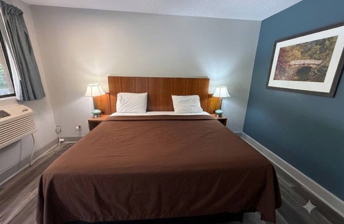 Oxford Hotel | King's Inn Motel