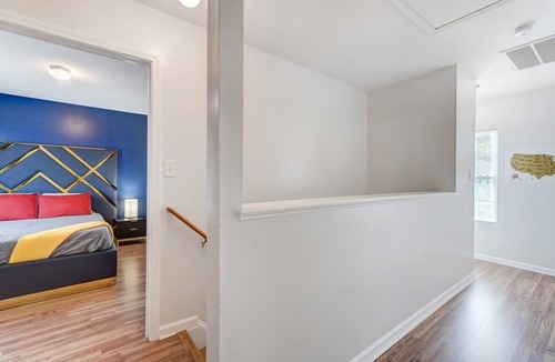 Charlotte House | King Suite w/HotTub Close 2 Uptown New Renovated