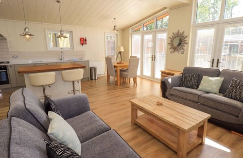 Gargrave Cabin | Kingfisher Lodge, Gargrave