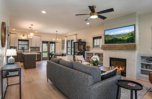 Brevard House | Kings Creek Cottage