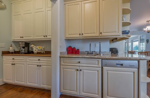 Hendersonville House | Kinloch Place | 7 Bedroom Estate in Hendersonville