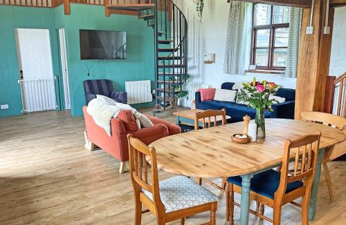 Hawkridge House | Kiri - Ukc9681