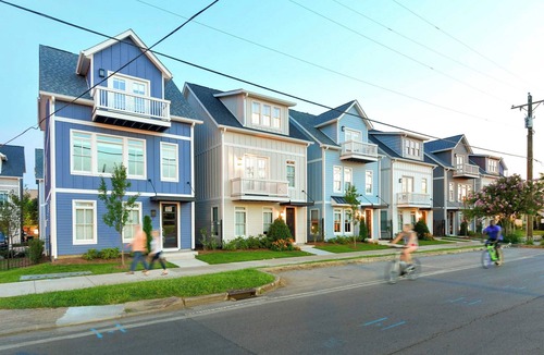 Germantown Condo | Kitty, Faith & Barbara by Avantstay 3 Unit Buyout w/12br in Heart of Nashville