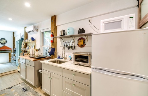 Southern Shores Apartment | Kitty Hawk Vacation Rental w/Pool & Hot Tub