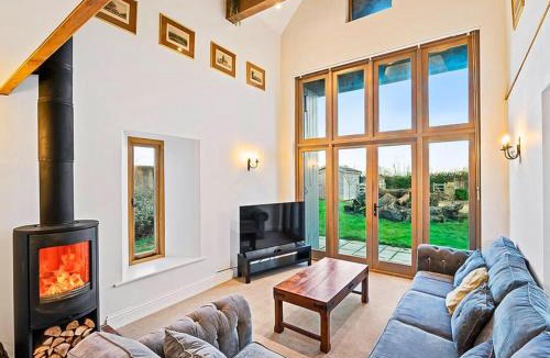 Shepton Mallet House | Knoll View Ranch