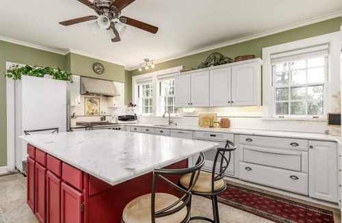 Southern Pines Villa | Knollwood Manor - Historic Mansion Overlooking the Famous Mid Pines Golf Course