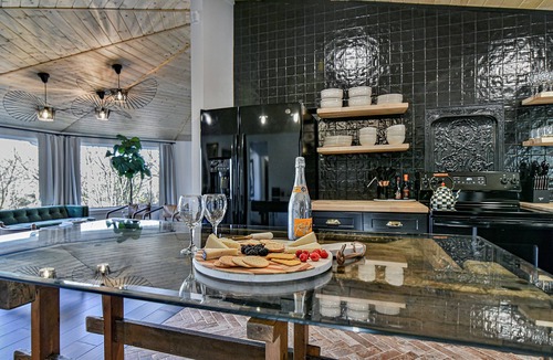 Asheville House | La Maison Mirch - Luxe Design Retreat