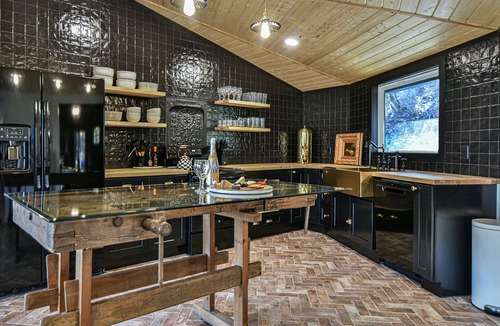 Asheville House | La Maison Mirch - Luxe Design Retreat