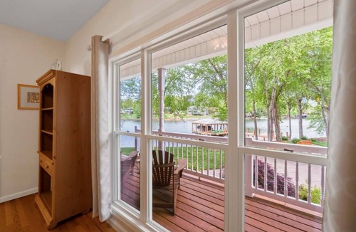 Bethlehem House | La Peninsule Scenic Home within a quiet neighborhood