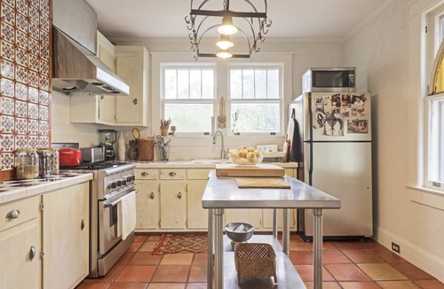 Wilmington House | La Pension in Carolina Place - Spacious 1 Bed 1 Bath Garden Retreat- Sleeps 2!