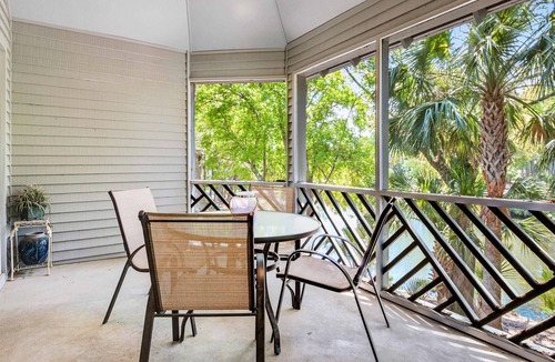Kiawah Island House | Lagoon view, second floor villa w/screened in porch, short walk to the beach