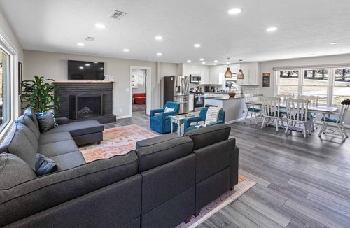 Mountain Home House | Lake Access, Firepit, Gameroom, Mins to AVL/Hendo
