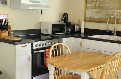 Alburg Cottage | Lake Champlain Tiny House Paradise Private & Beautiful!