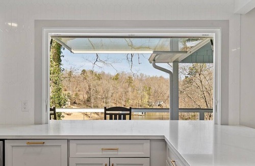 Dixie - Berryhill House | LAKE DAY!!
