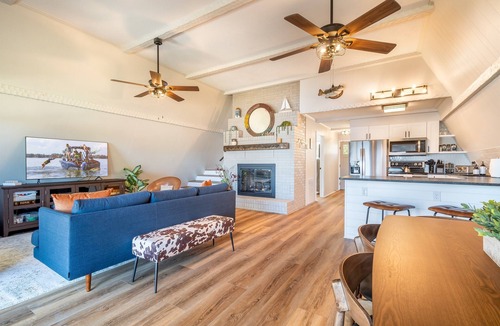 Mount Mourne House | Lake Escape's Water's Edge