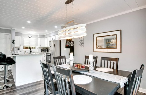 Sapphire House | Lake Fairfield Hideaway