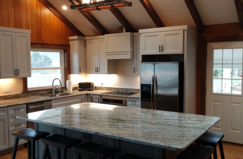 Troutman House | Lake Front Home With Beautiful Veiw And Deep Water