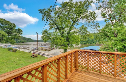 Smithville Cabin | Lake Front Lodge With a Pool and Bar & Grill