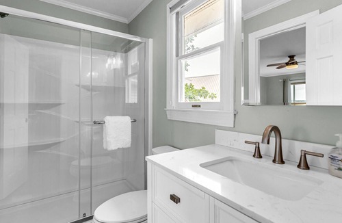 Mount Gilead House | Lake Front Luxury