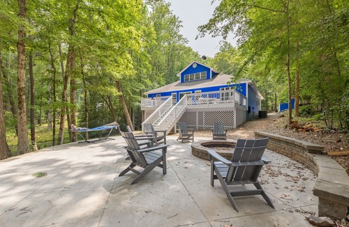 Macon House | Lake Gaston Lyons creek 3 bedroom plus bunkbed loft 2 bathroom sleeps 10-12