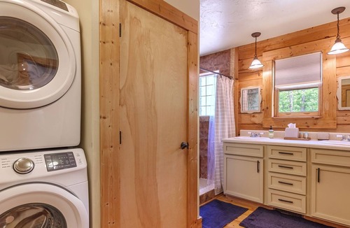 Lake Lure Cabin | Lake Lure Cabin W/ Hot Tub+ Fire Pit! - Pets Welcome!