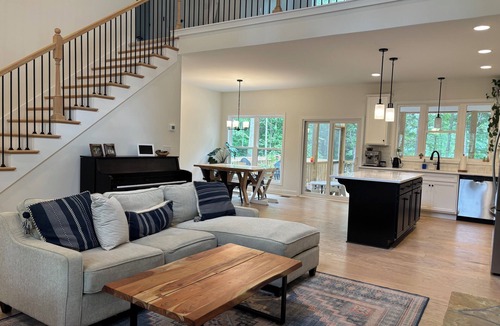 Hillsborough House | Lake Retreat in Hillsborough, NC