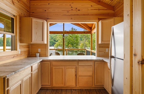 Tuxedo House | Lake Summit Estate. Directly On The Water!