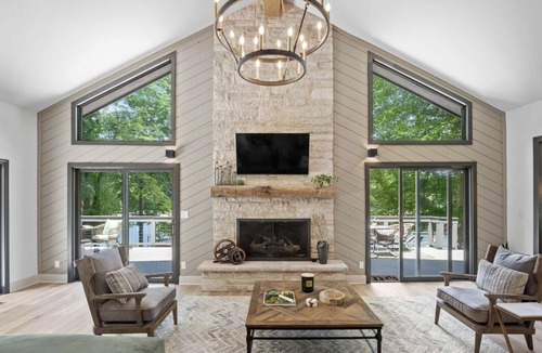 Westport House | Lake Therapy is a freshly renovated, 5 bdrm 6 bath exquisite lakefront property