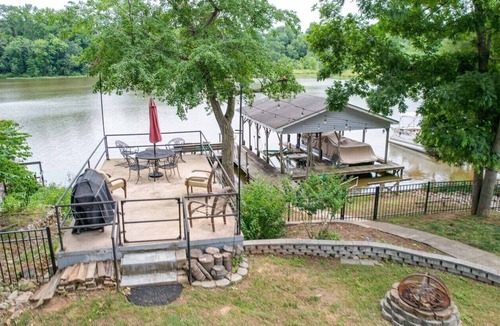 Albemarle House | Lake Tillery Waterfront Rental in Albemarle, NC