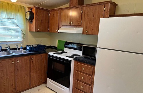 Taylorsville House | Lake view double wide home meeting a longer short term rental need in the area.
