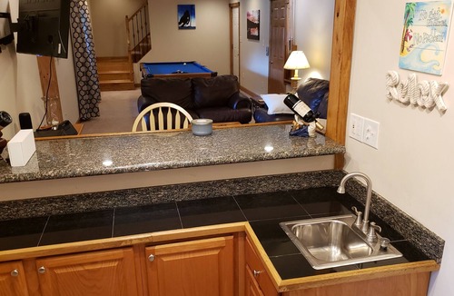 Dixie - Berryhill Apartment | Lake Wylie waterfront apartment with dock.
