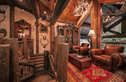 Topton House | Lakefront Cabin For Large Groups