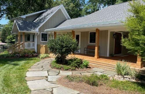 Mooresville House | Lakefront Cottage, spacious and completely renovated craftsman home