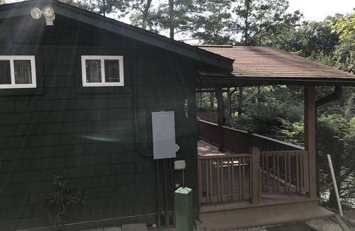 Lake Lure Cottage | Lakefront - Cozy Cottage Directly On Beautiful Lake Lure!