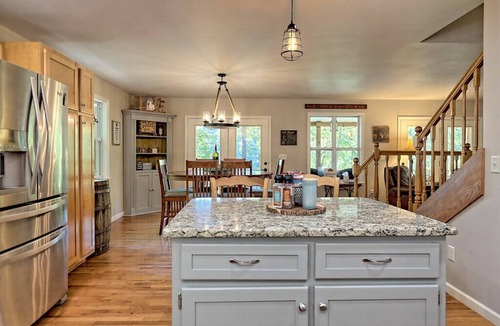 Unaka House | Lakefront Home in Gated Bear Paw with private Dock and Starlink Internet