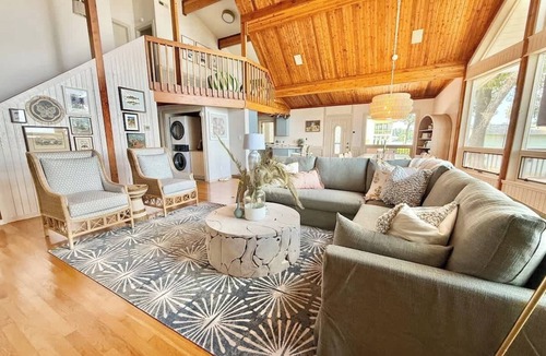 Mooresville House | Lakefront Home w/Deep Water Dock, Firepit, Kayaks