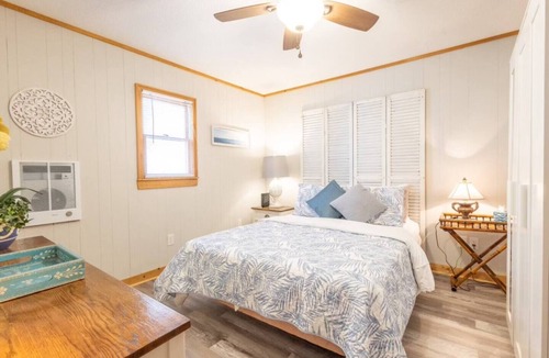 Glenville House | Lakefront Mountain Cabin on Lake Glenville, NC
