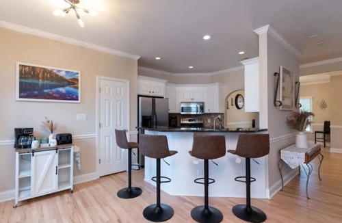 Barium Springs House | Lakefront Retreat on Lake Norman