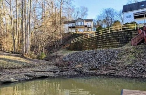 Barium Springs House | Lakefront Retreat on Lake Norman
