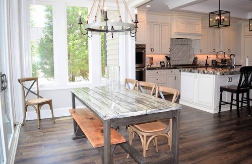Huntersville House | Lakefront with Spectacular Views & Sandy "Kid Friendly" Beach in best location.